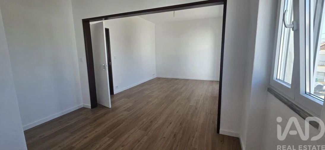 Apartamento T2 para Venda em Cadaval e Pêro Moniz Foto 3