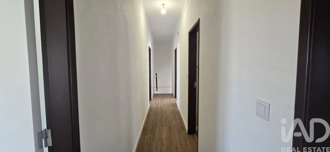 Apartamento T2 para Venda em Cadaval e Pêro Moniz Foto 4