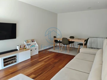 Apartamento T2 para Venda em Oliveira do Douro