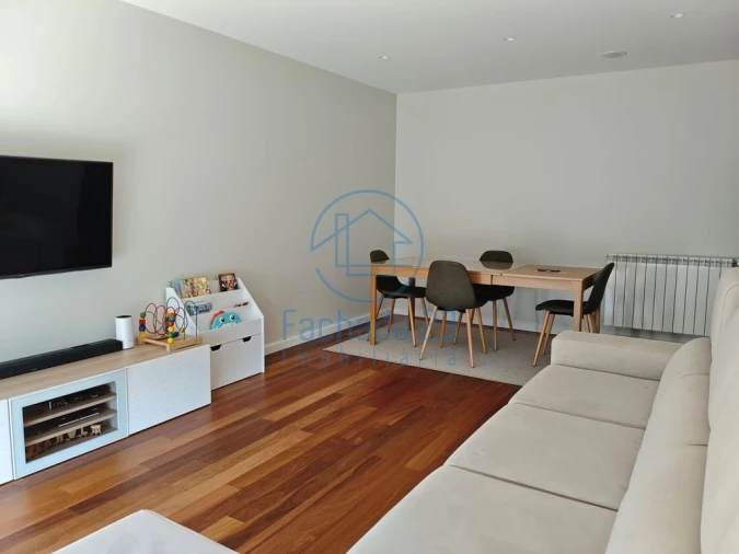 Apartamento T2 para Venda em Oliveira do Douro Foto 11