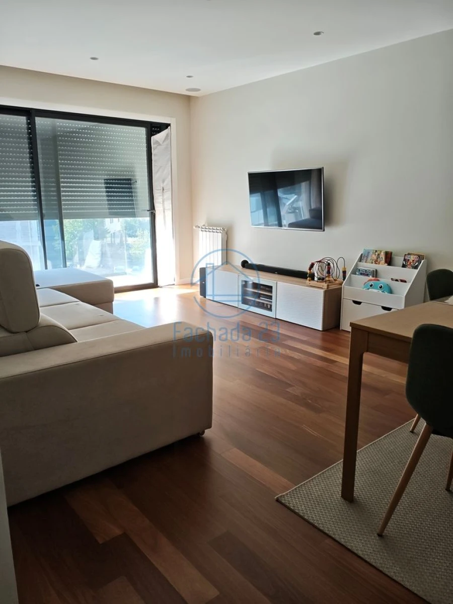 Apartamento T2 para Venda em Oliveira do Douro Foto 14