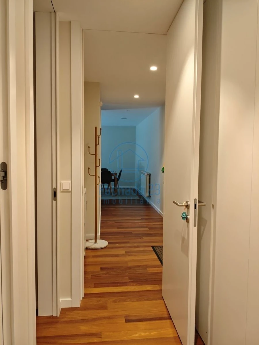 Apartamento T2 para Venda em Oliveira do Douro Foto 8
