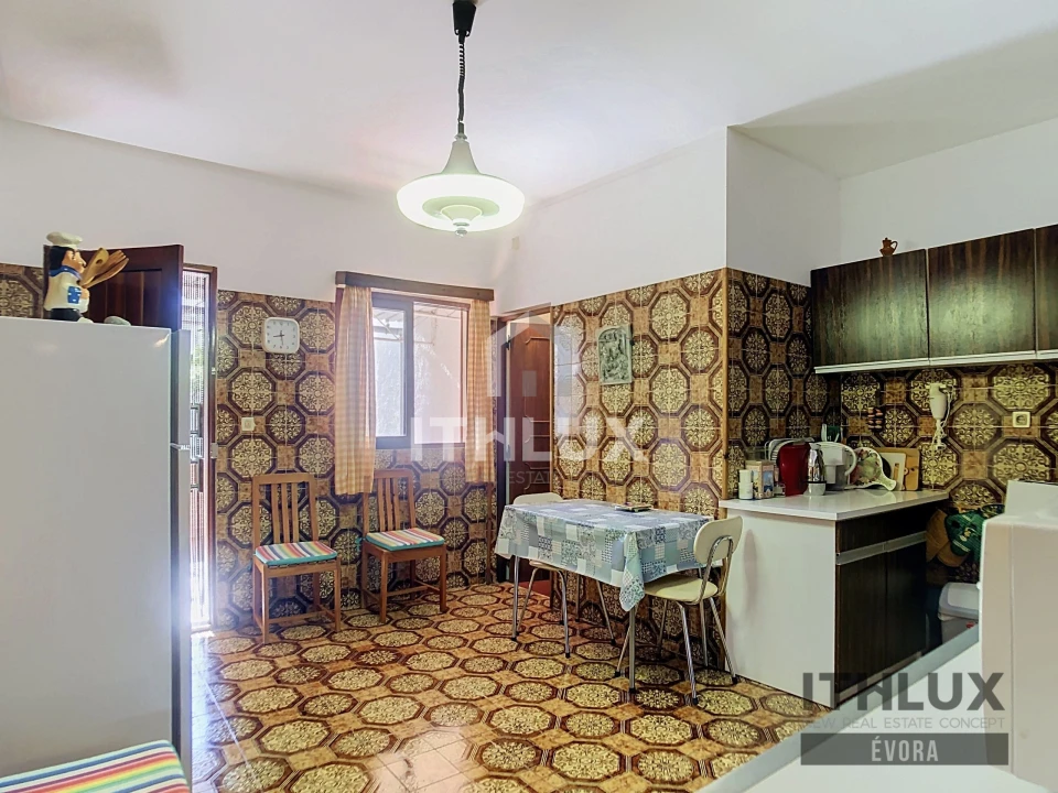 Moradia T4 para Venda em Assunção, Ajuda, Salvador e Santo Ildefonso Foto 7
