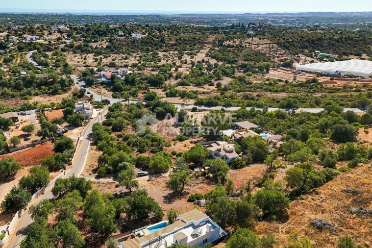 Moradia T5 para Venda em Loule (São Sebastião) Foto 35