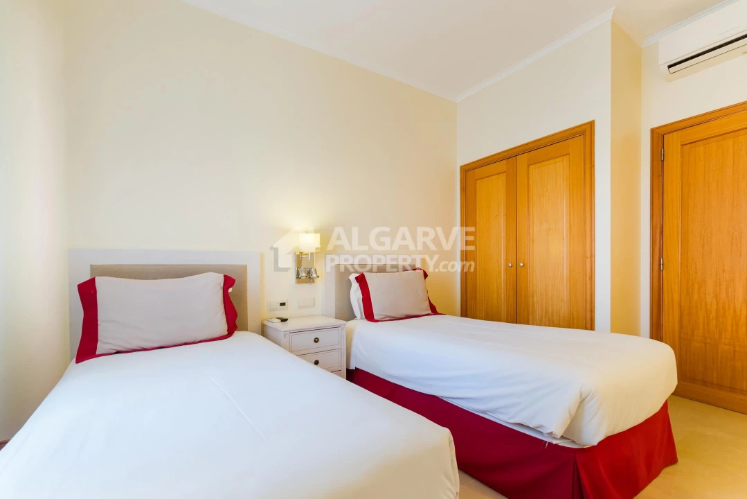 Apartamento T2 para Venda em Quarteira Foto 20
