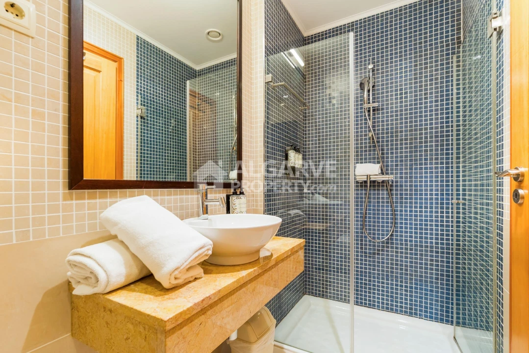Apartamento T2 para Venda em Quarteira Foto 22