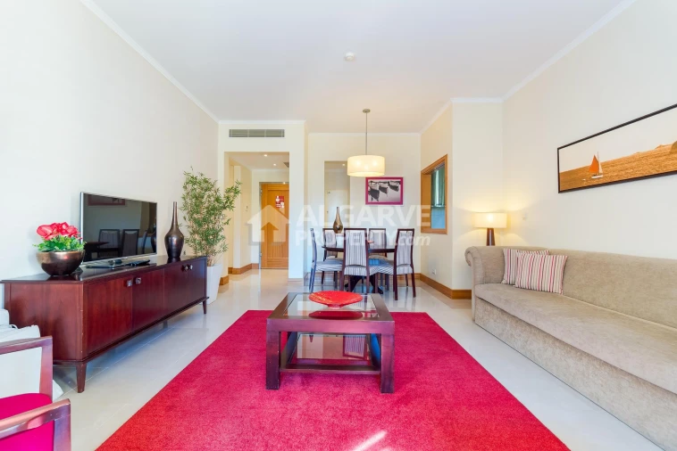 Apartamento T2 para Venda em Quarteira Foto 10