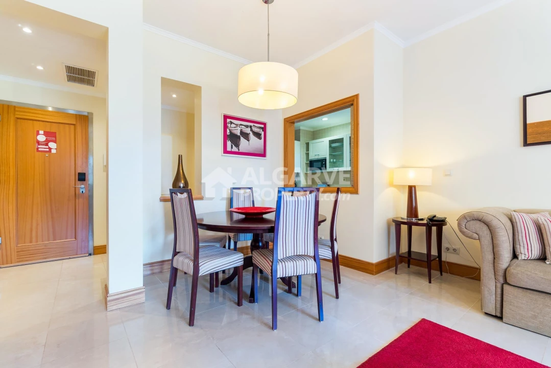 Apartamento T2 para Venda em Quarteira Foto 11
