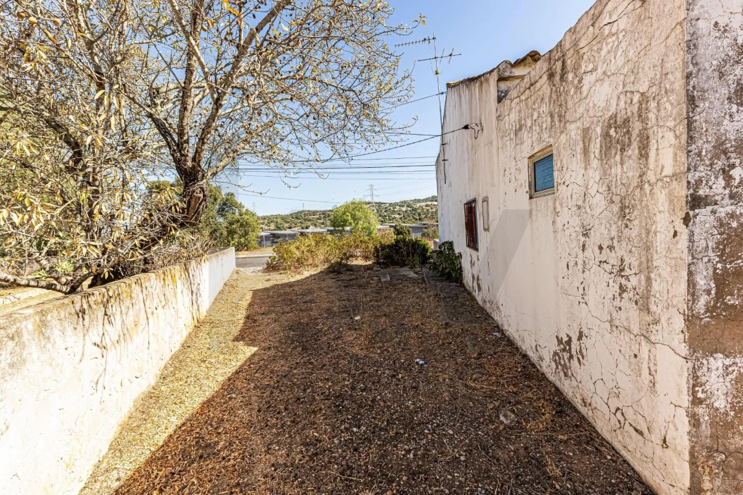 Moradia T2 para Venda em Silves Foto 6