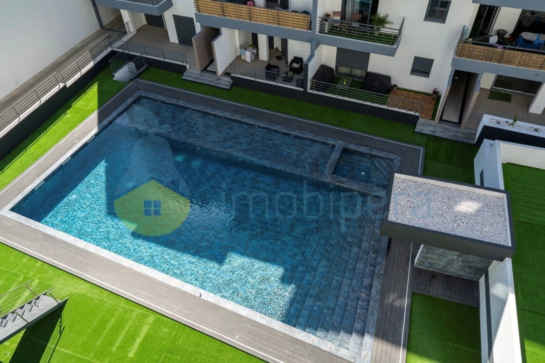 Apartamento T3 para Venda em Quelfes Foto 19