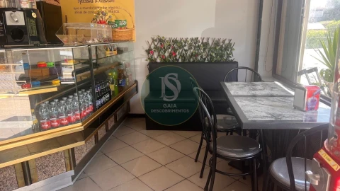 Loja para Trespasse em Pedroso e Seixezelo