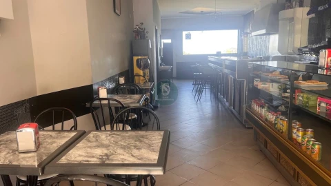 Loja para Trespasse em Pedroso e Seixezelo