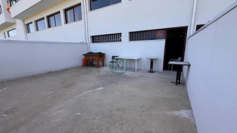 Loja para Trespasse em Pedroso e Seixezelo