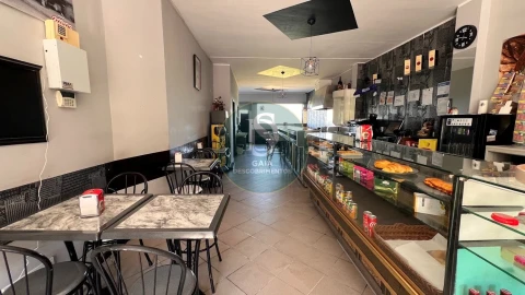 Loja para Trespasse em Pedroso e Seixezelo