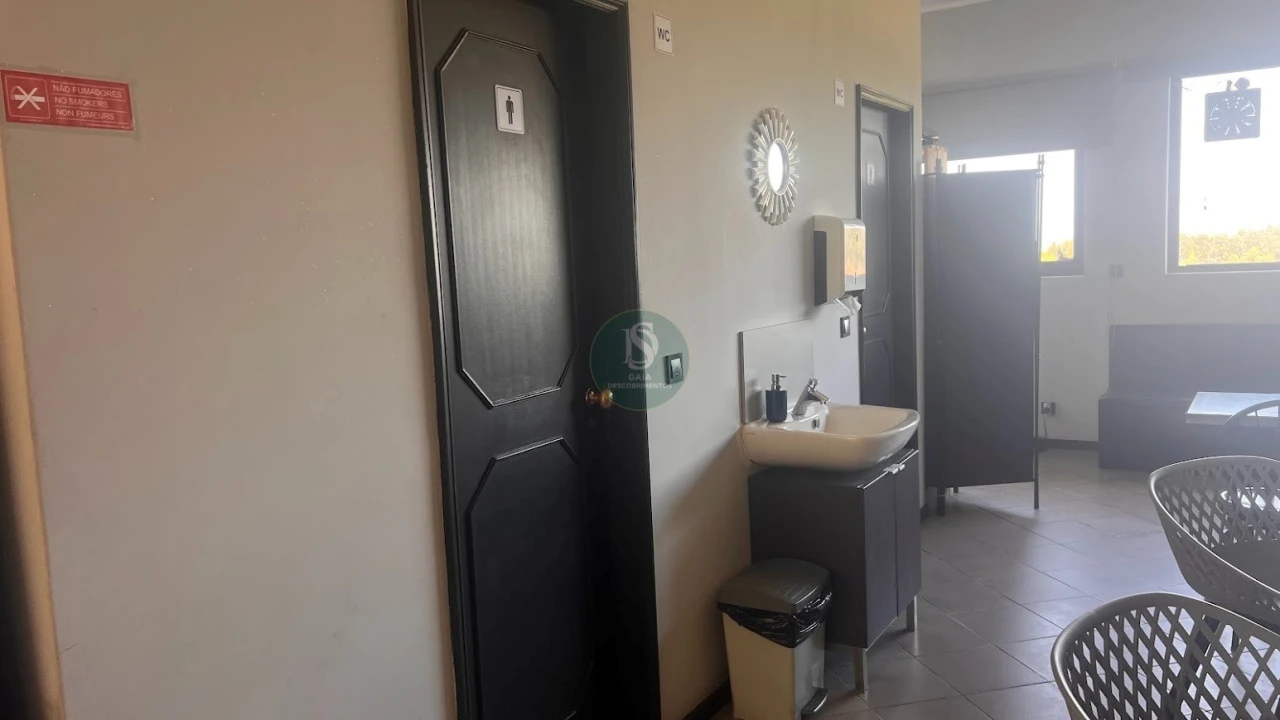 Loja para Trespasse em Pedroso e Seixezelo Foto 9