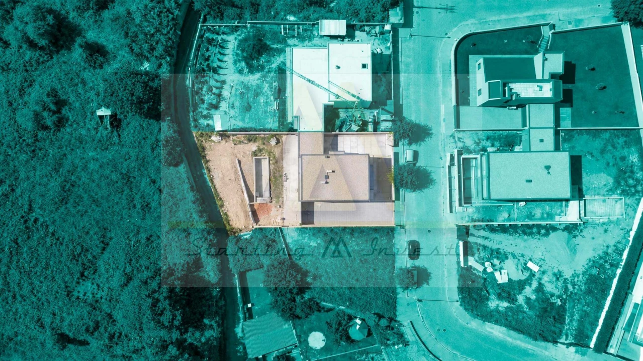 Moradia T4 para Venda em Azurara Foto 5