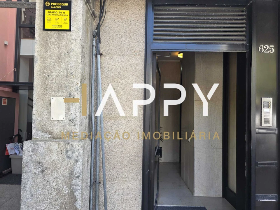 Apartamento T3 para Venda em Lordelo do Ouro e Massarelos Foto 3