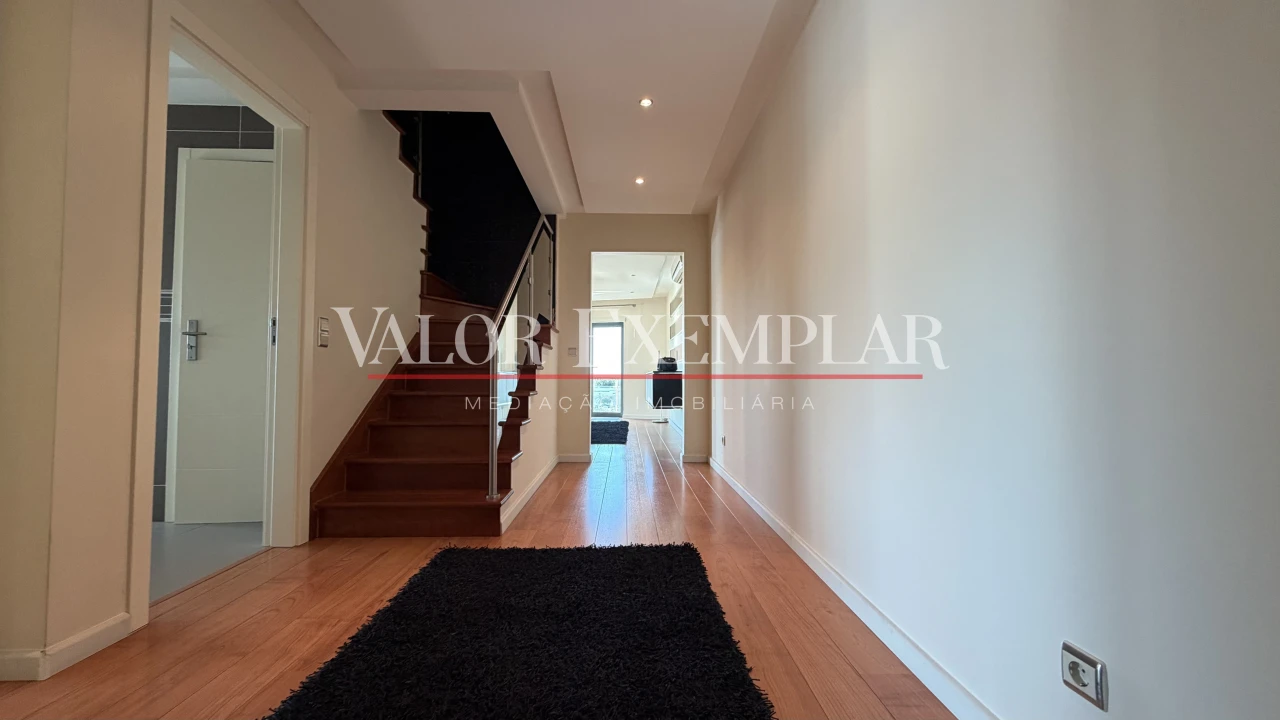 Apartamento T4 para Venda em Montijo e Afonsoeiro Foto 1