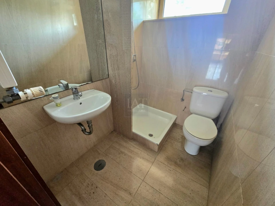Apartamento T3 para Venda em Gemeses Foto 8