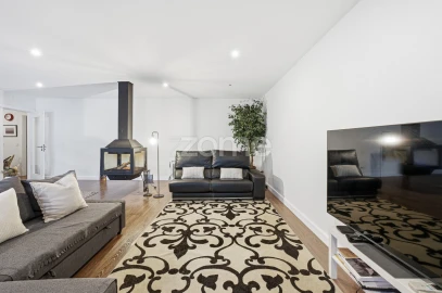 Apartamento T4 para Venda em Póvoa de Santa Iria e Forte da Casa