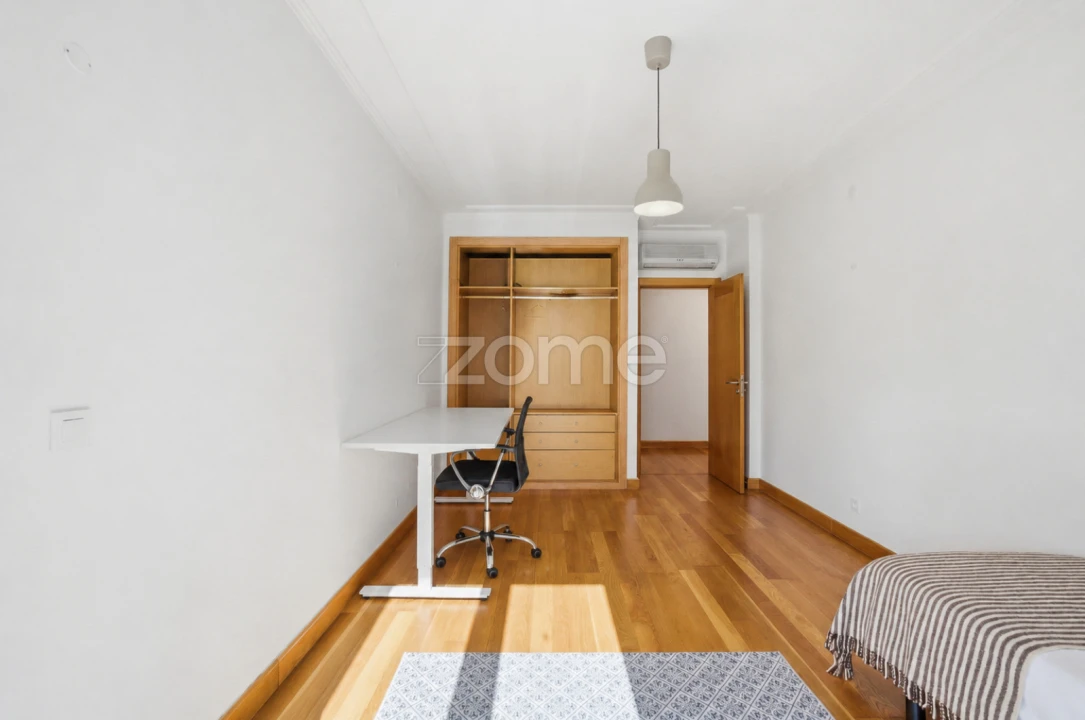 Apartamento T4 para Venda em Póvoa de Santa Iria e Forte da Casa Foto 19