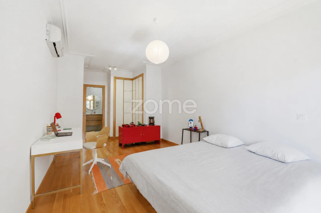 Apartamento T4 para Venda em Póvoa de Santa Iria e Forte da Casa Foto 15