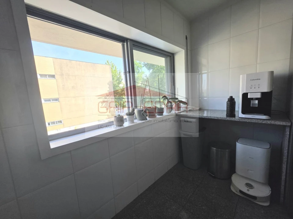 Apartamento T3 para Venda em Nogueira e Silva Escura Foto 16