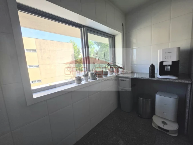 Apartamento T3 para Venda em Nogueira e Silva Escura Foto 16