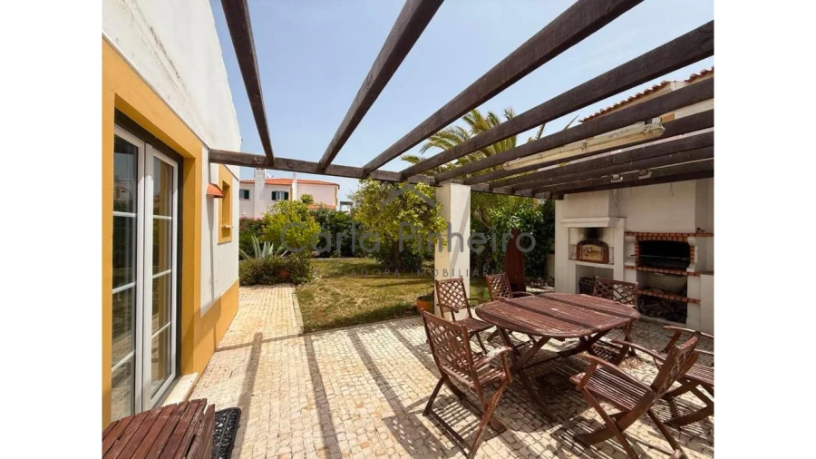 Moradia T4 para Venda em Porto Covo Foto 4