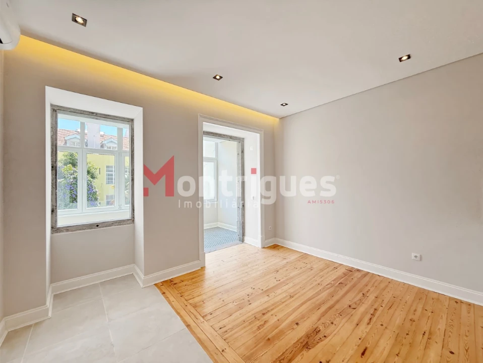 Apartamento T3 para Venda em Areeiro Foto 5