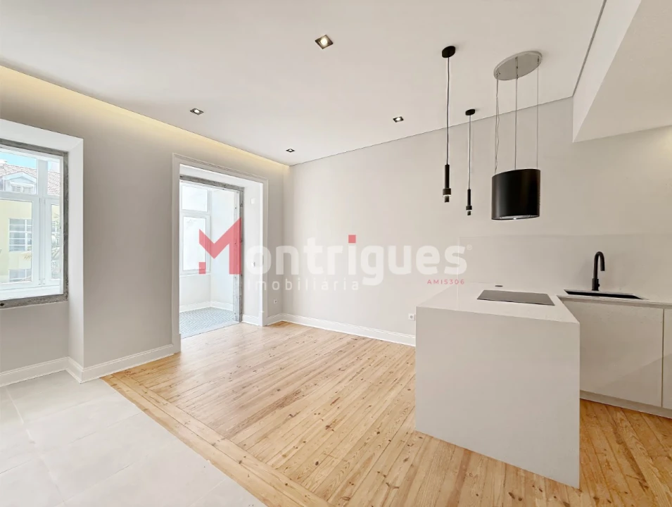 Apartamento T3 para Venda em Areeiro Foto 7