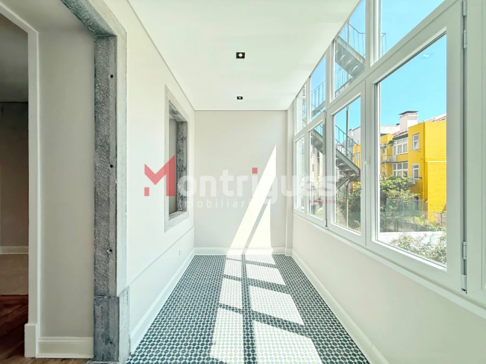 Apartamento T3 para Venda em Areeiro Foto 9