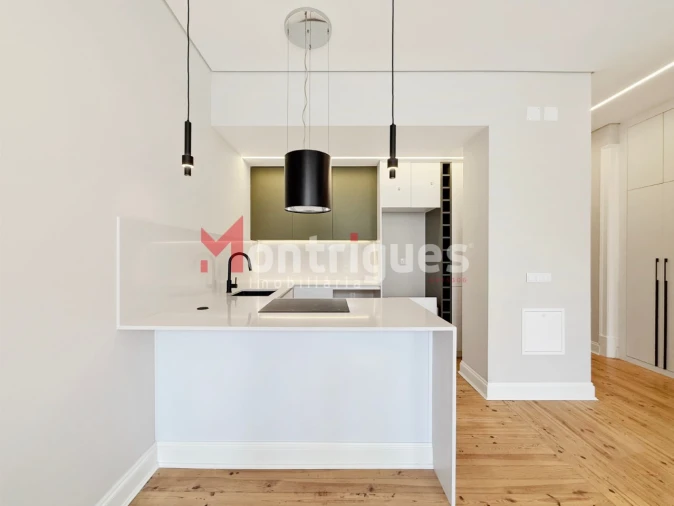 Apartamento T3 para Venda em Areeiro Foto 4