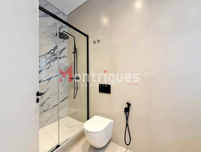 Apartamento T3 para Venda em Areeiro Foto 21