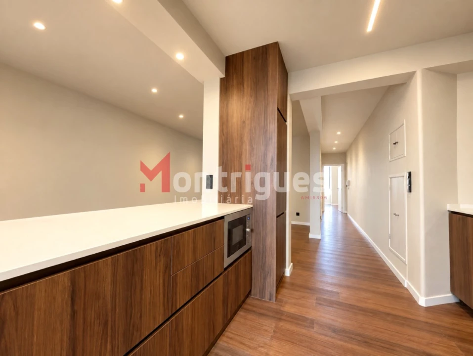 Apartamento T2 para Venda em São Vicente Foto 4
