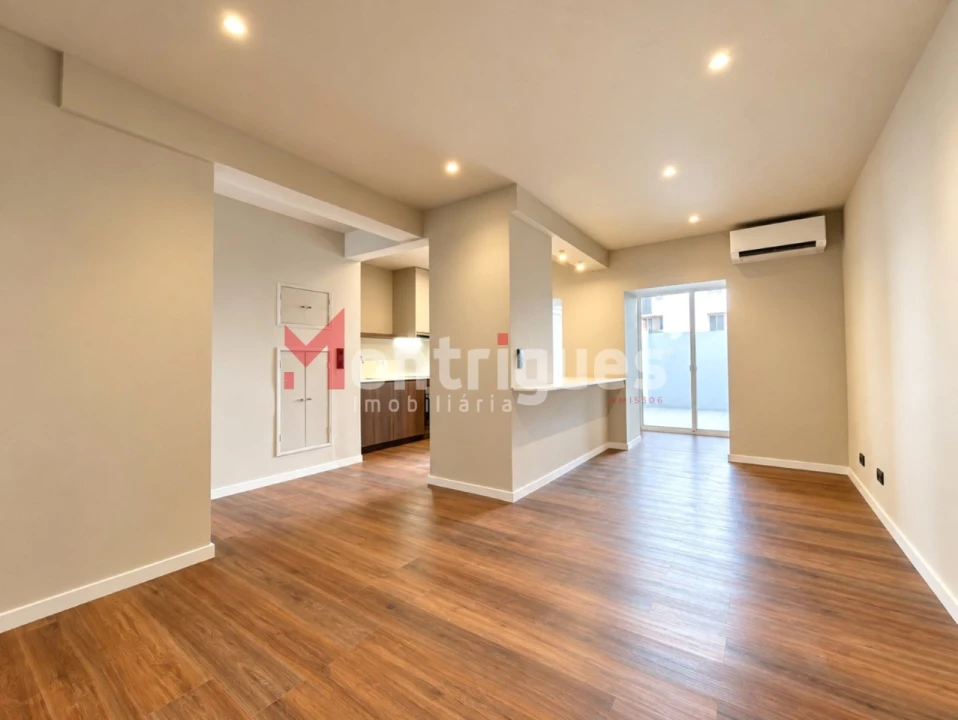 Apartamento T2 para Venda em São Vicente Foto 7