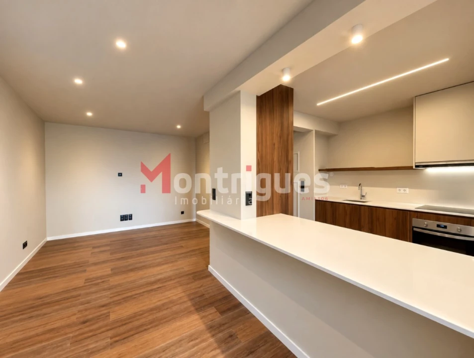 Apartamento T2 para Venda em São Vicente Foto 6