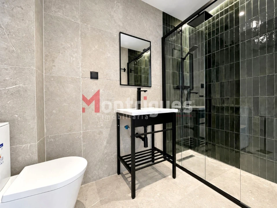 Apartamento T2 para Venda em São Vicente Foto 16