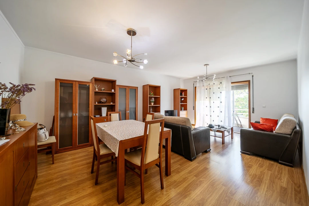 Apartamento T2 para Venda em Pedroso e Seixezelo Foto 1