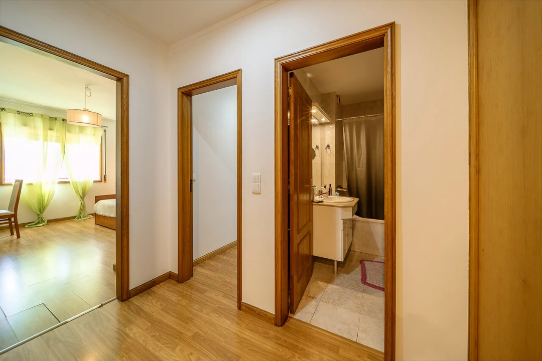 Apartamento T2 para Venda em Pedroso e Seixezelo Foto 11