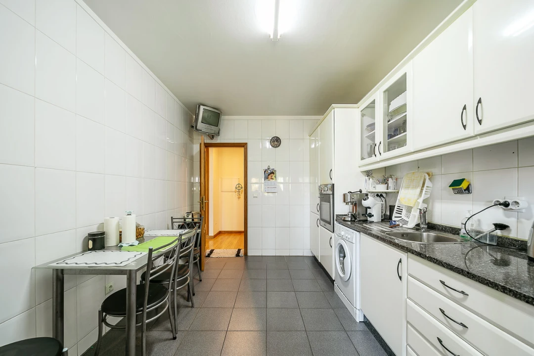 Apartamento T2 para Venda em Pedroso e Seixezelo Foto 14