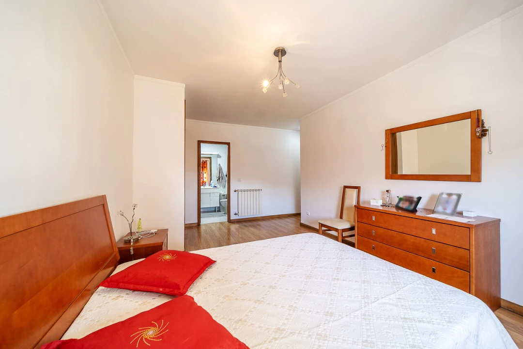 Apartamento T2 para Venda em Pedroso e Seixezelo Foto 23