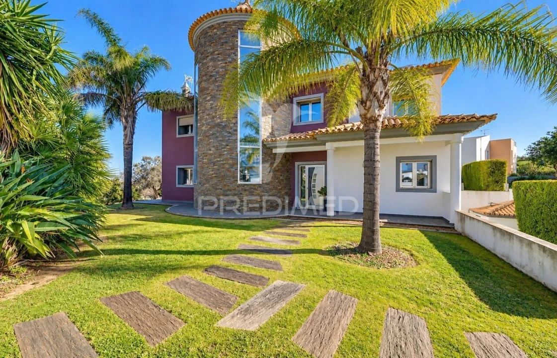 Moradia T3 para Venda em Albufeira e Olhos de Água Foto 1