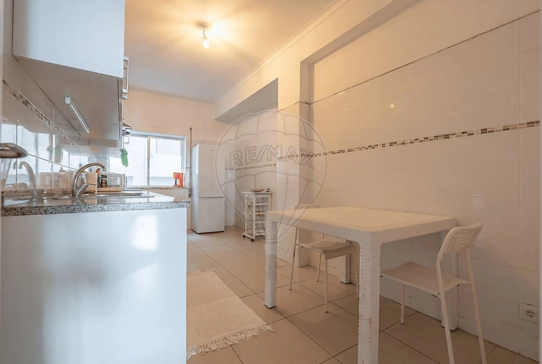 Apartamento T2 para Venda em Buarcos Foto 4