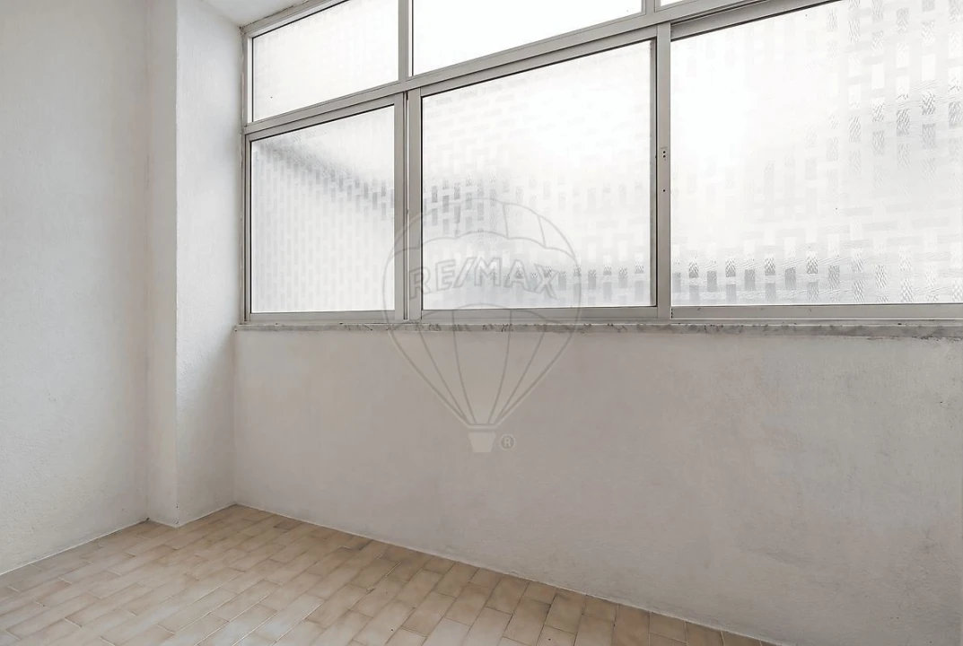 Apartamento T2 para Venda em Buarcos Foto 16