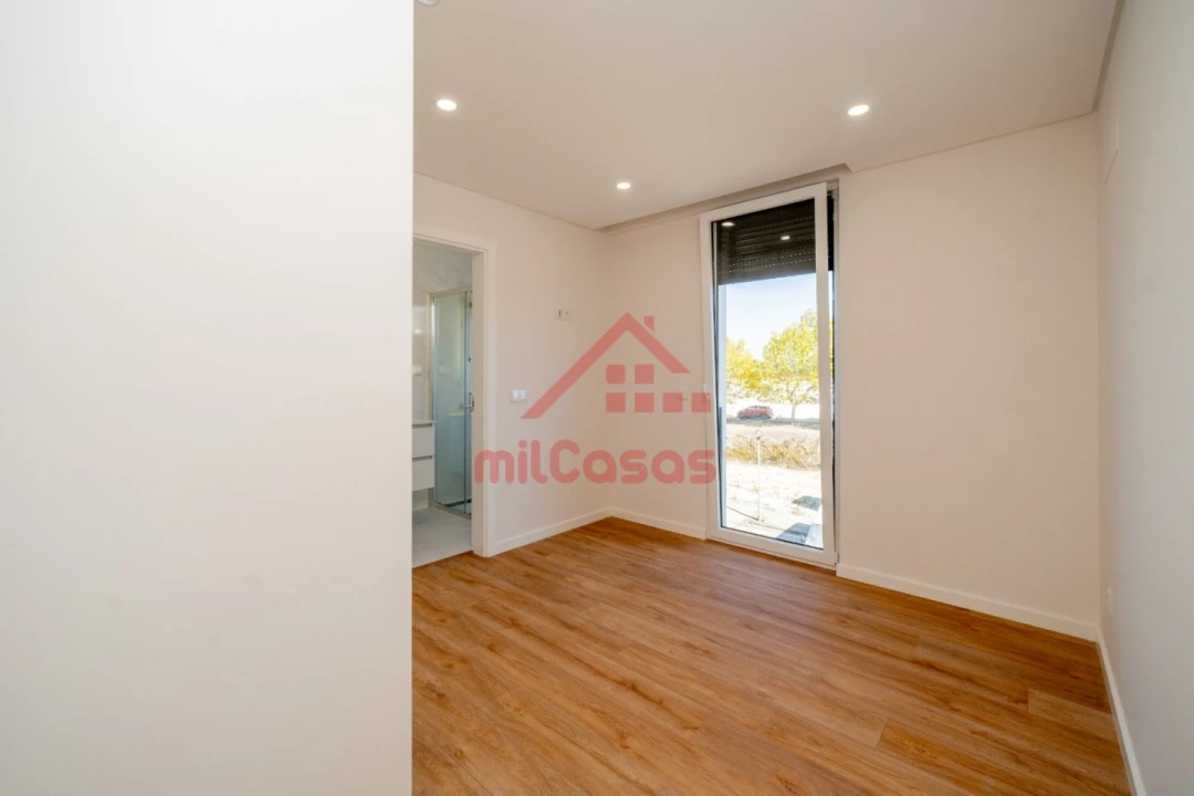 Apartamento T3 para Venda em Santa Maria, São Pedro e Matacães Foto 4