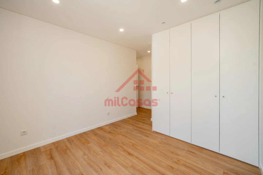 Apartamento T3 para Venda em Santa Maria, São Pedro e Matacães Foto 8