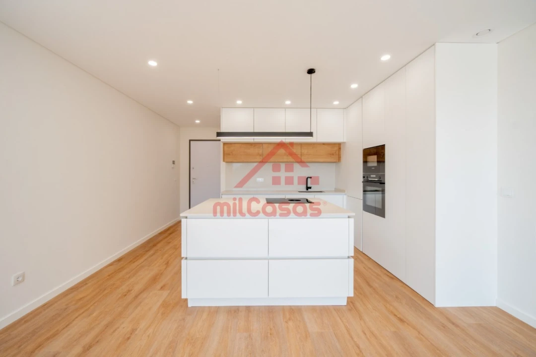 Apartamento T3 para Venda em Santa Maria, São Pedro e Matacães Foto 16