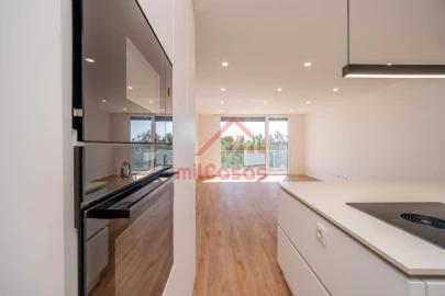 Apartamento T3 para Venda em Santa Maria, São Pedro e Matacães