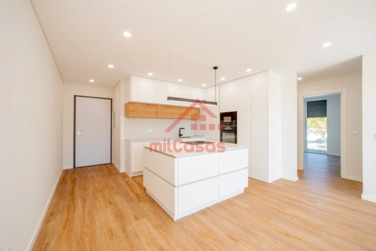 Apartamento T3 para Venda em Santa Maria, São Pedro e Matacães Foto 17